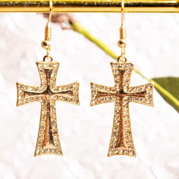 One Blessed Nana Jewelry - ❤️NWT BOUTIQUE  CRYSTAL HAVE FAITH GOLDTONE EARRINGS